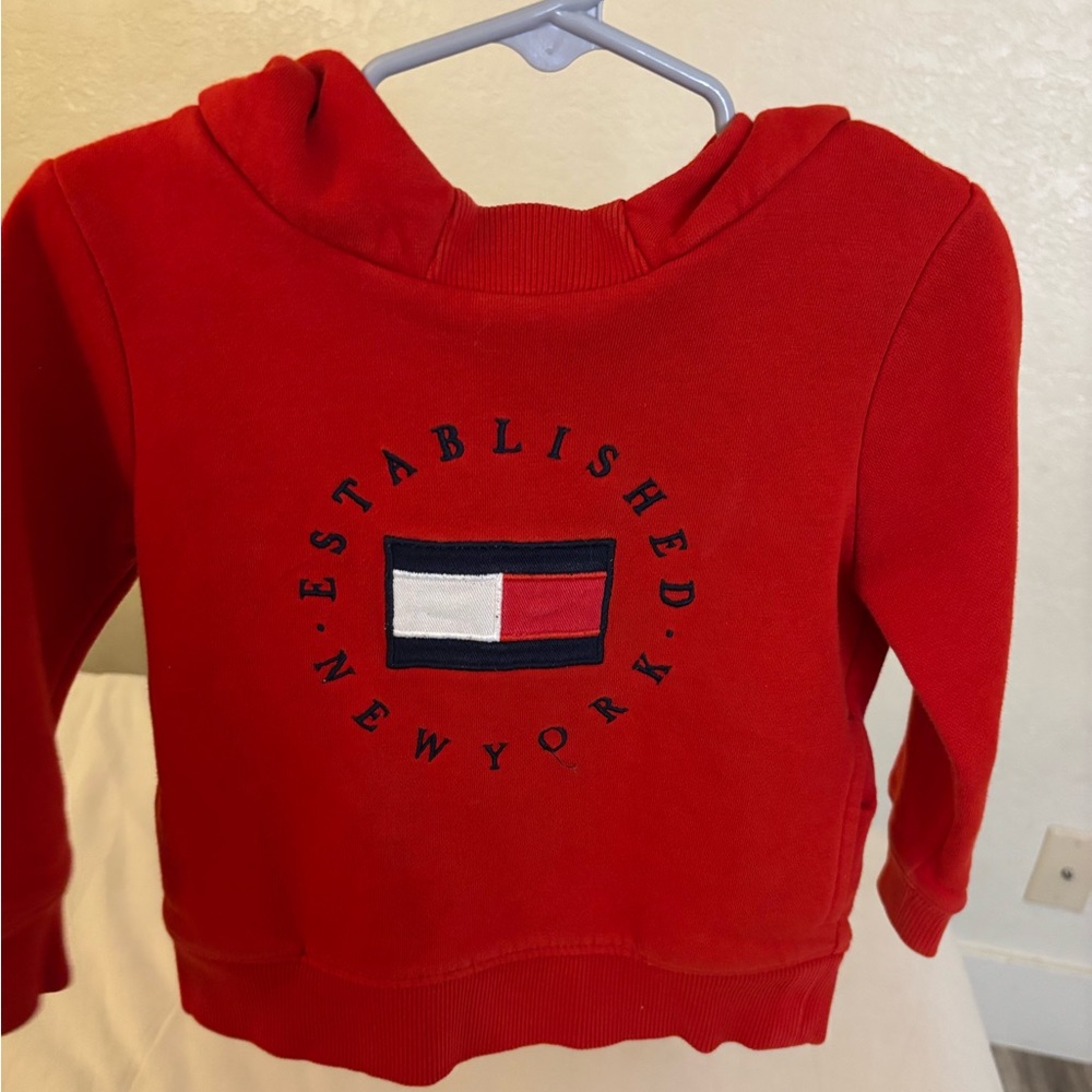 Tommy Hilfiger Red Sweatshirt with Iconic Logo